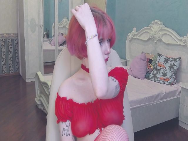 Live sex webcam photo for MinaSanna #252584682