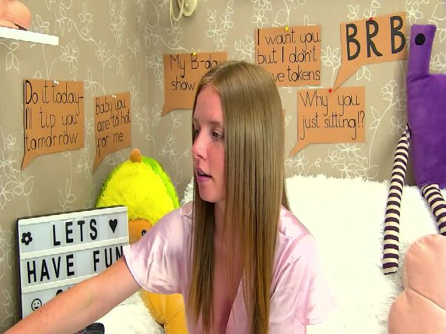 Live sex webcam photo for CaNaDaDi #259883603