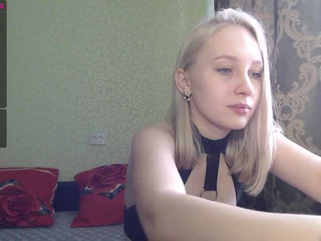 Live sex webcam photo for Sladkie002 #240954278