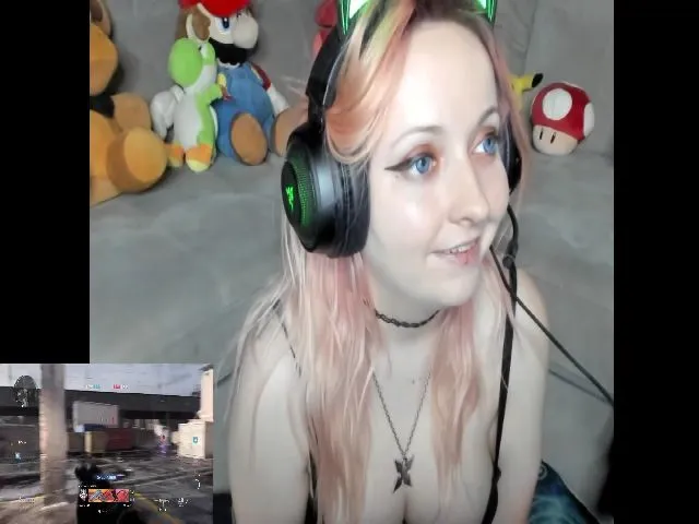 Live sex webcam photo for PrincessBluu #258387314