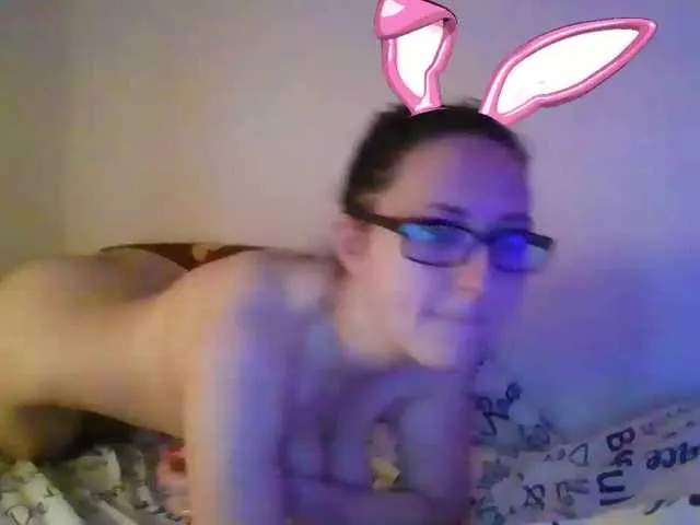 Live sex webcam photo for HolyAgata #240948412