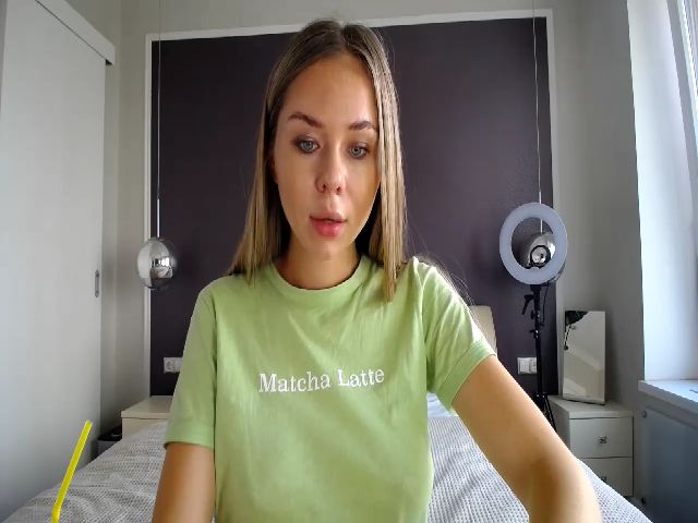 Live sex webcam photo for Linda_0nline #257449656