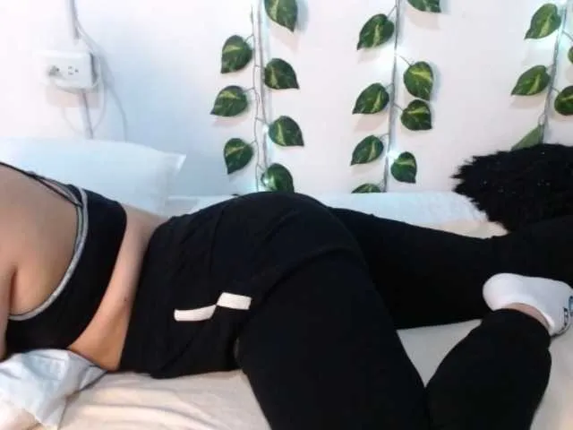 Live sex webcam photo for angeldarks #249559184