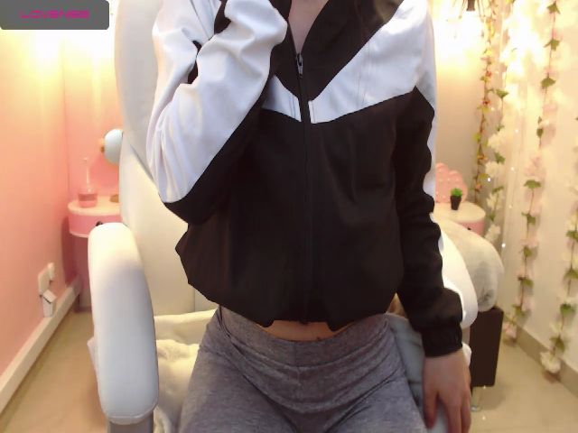 Live sex webcam photo for Zoe_mill3r #262199372