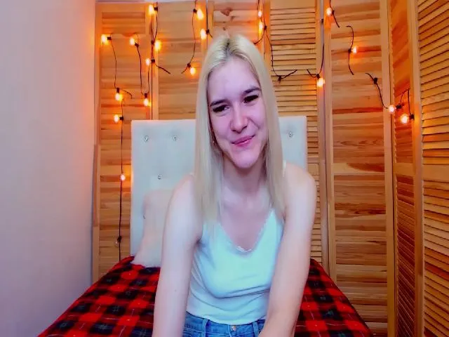 Live sex webcam photo for MarliTes #257248167
