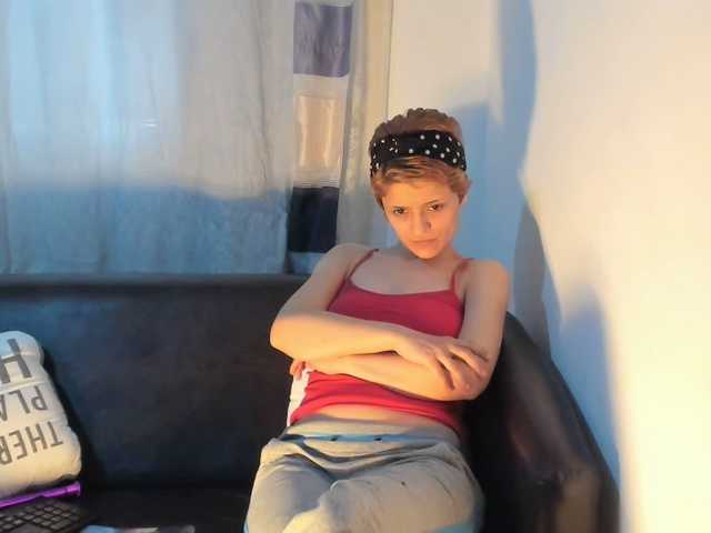 Live sex webcam photo for EllaRose29 #241391746