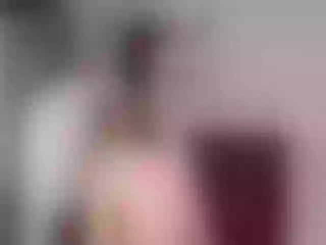 Live sex webcam photo for Sun_kissed1 #255855511