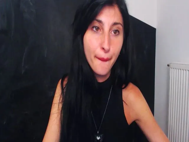 Live sex webcam photo for SnowSpacee #252627677
