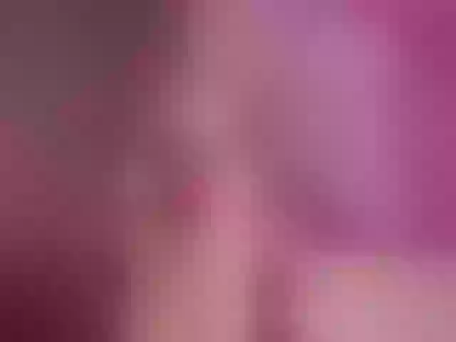 Live sex webcam photo for MommyWetBush #261648078
