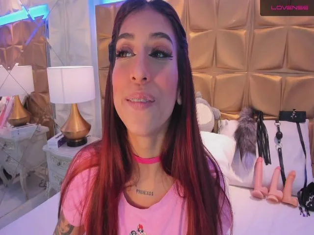 Live sex webcam photo for CandyLaw_ #255350721