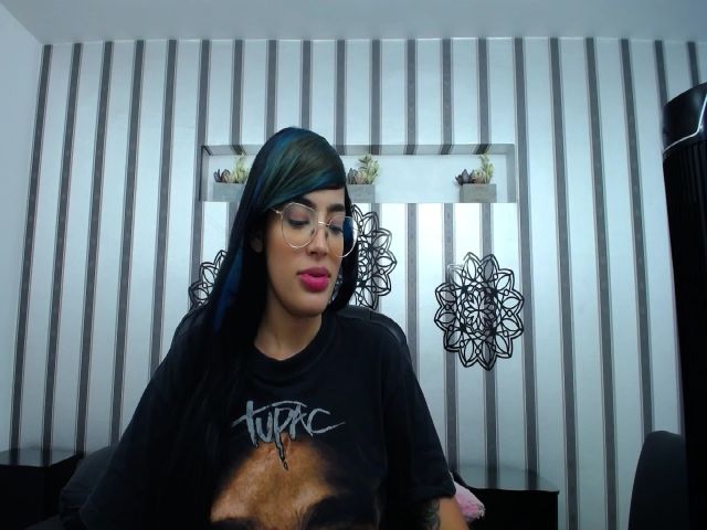 Live sex webcam photo for Charlotte_LW #263314876