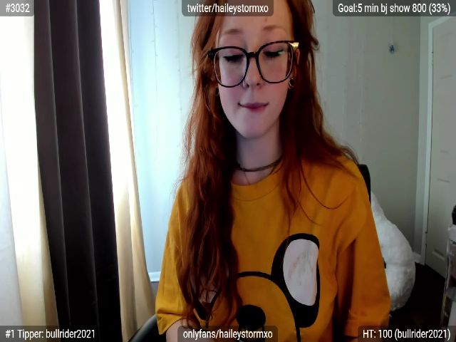 Live sex webcam photo for Haileystormxo #257700996