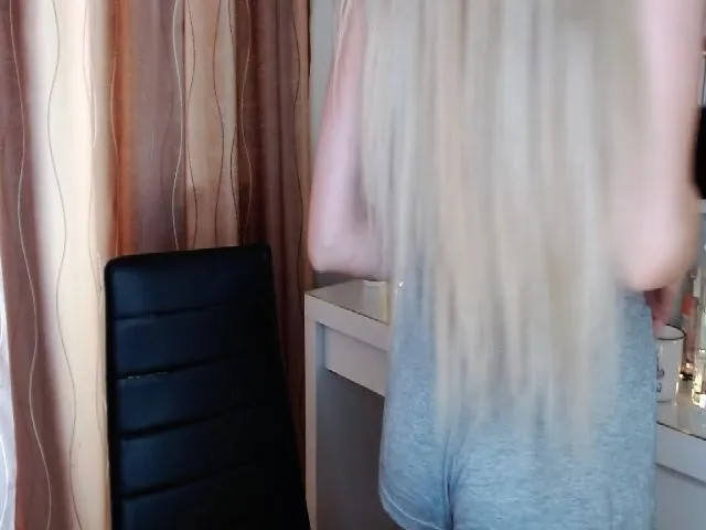 Live sex webcam photo for JustThea #258612990