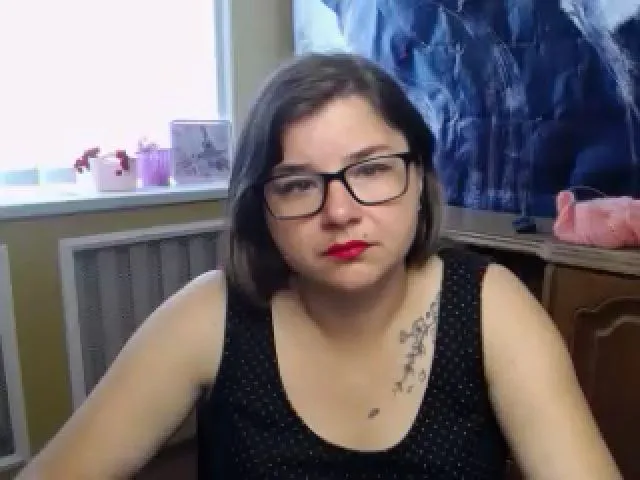 Live sex webcam photo for MonLais #258041740