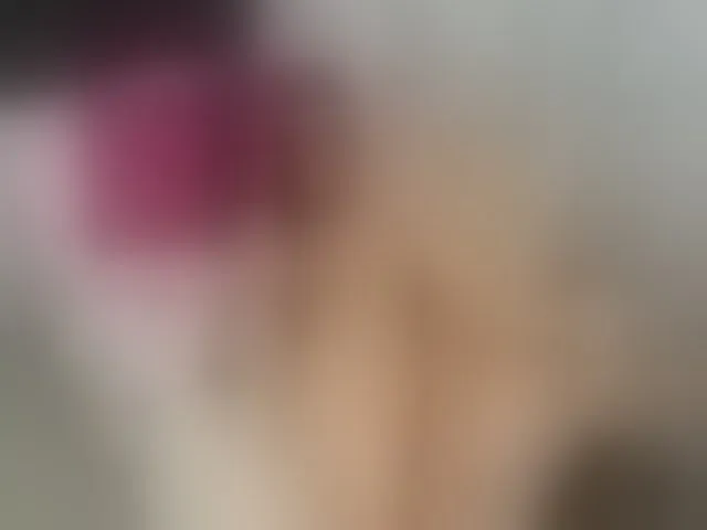Live sex webcam photo for StormiSquirt #256114868