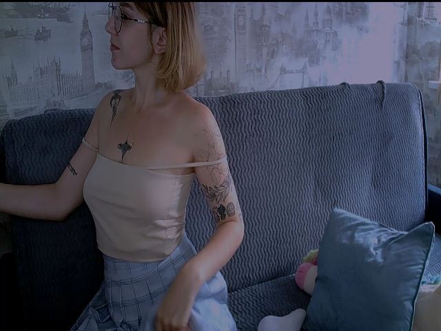 Live sex webcam photo for Blueberyy #264856744