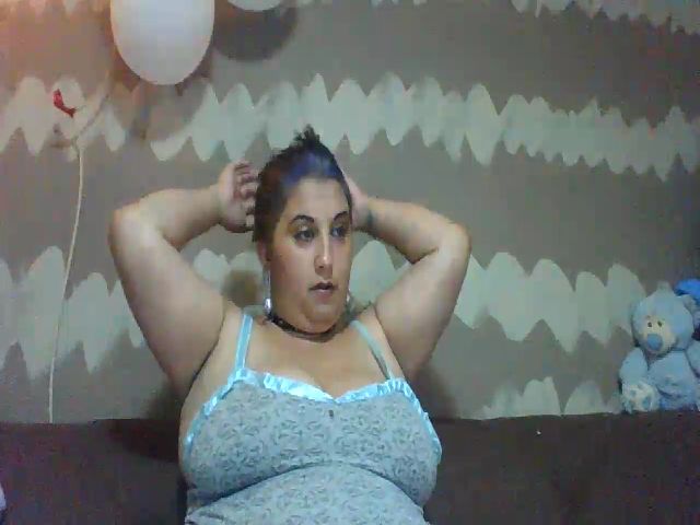 Live sex webcam photo for BigBreastsMia #255182391