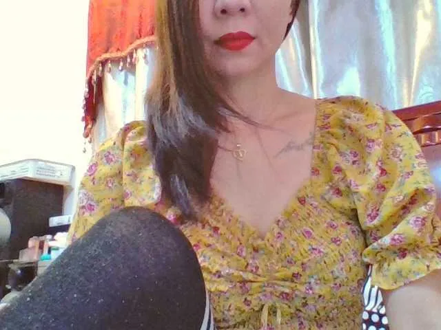 Live sex webcam photo for pornadrianna #258012802