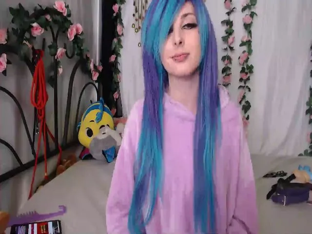 Live sex webcam photo for GalaxyFox #255757952