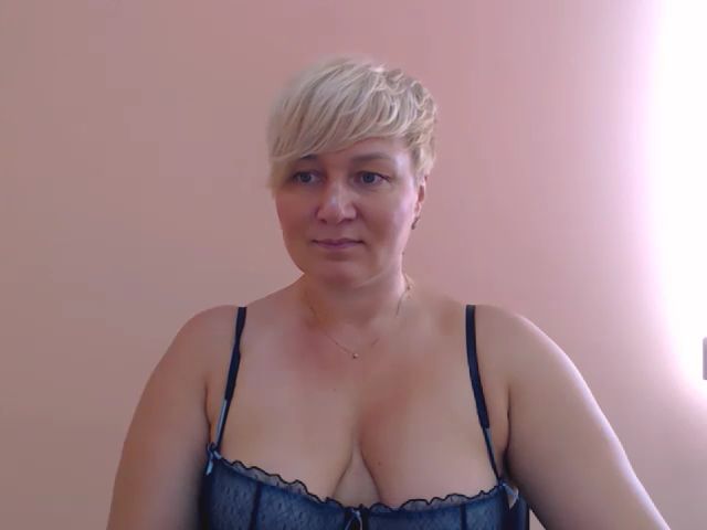 Live sex webcam photo for KailyMey #255084851