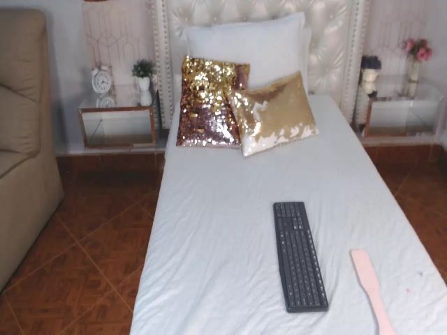 Live sex webcam photo for Rouse_bennett #264075496