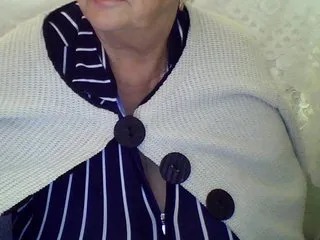 Live sex webcam photo for LolkaAlyss #287976127