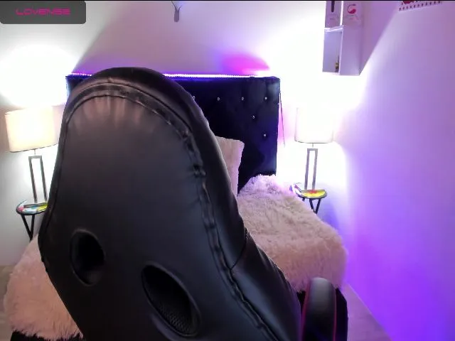 Live sex webcam photo for Irene__larson #257428797