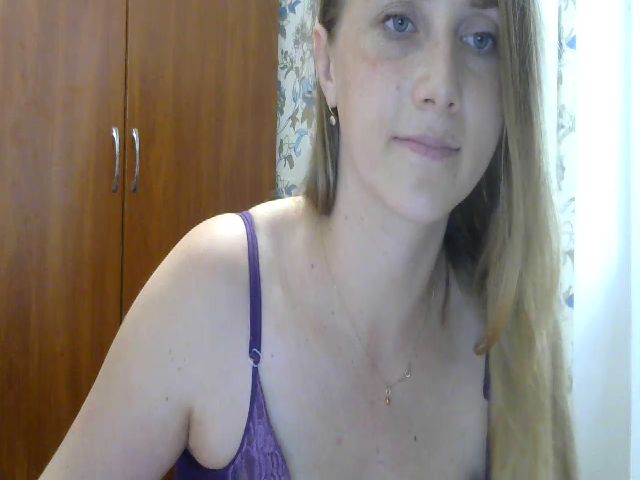 Live sex webcam photo for Marlanna #259898837