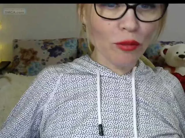 Live sex webcam photo for Lisa1225 #241253785