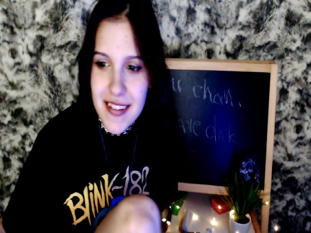 Live sex webcam photo for FoundError404 #265239114