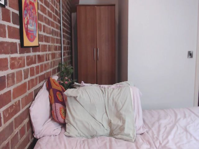 Live sex webcam photo for Pixie_Snow #258645771