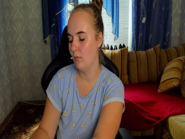 Live sex webcam photo for MaryKent #263579409