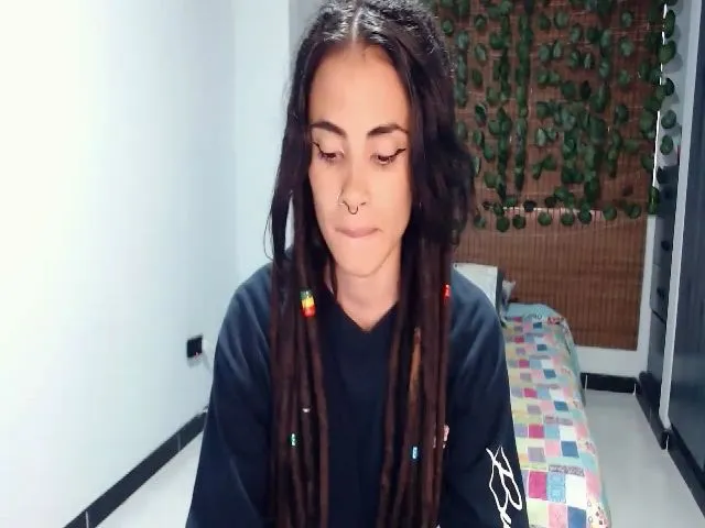 Live sex webcam photo for Luna__sparkly #265157628