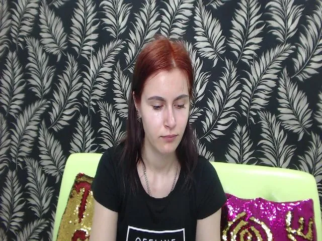 Live sex webcam photo for MollyTravis #255909294