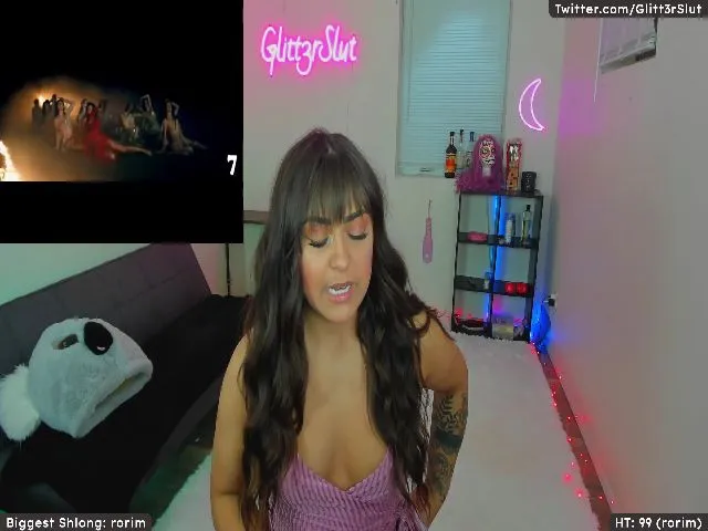 Live sex webcam photo for Glitt3rSlut #261718414