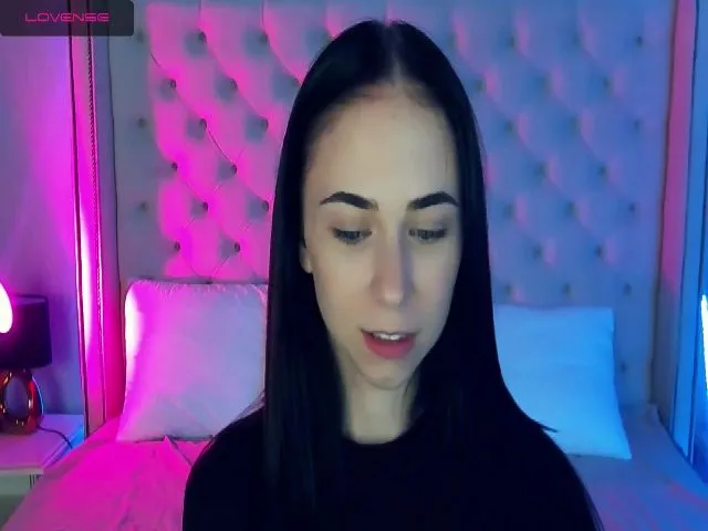 Live sex webcam photo for MilkaBabyDoll #255665629