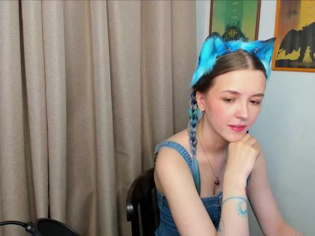 Live sex webcam photo for AsakiSen7 #243106476