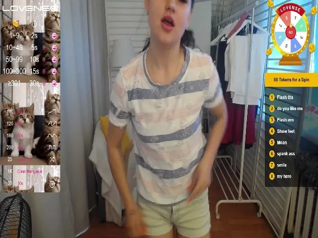 Live sex webcam photo for StayWild21 #254748977