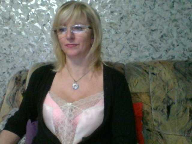 Live sex webcam photo for RoseQMagic #241010531
