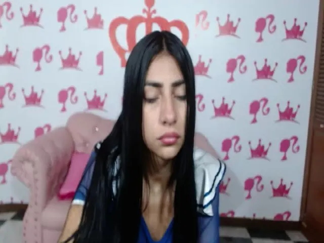 Live sex webcam photo for Naughtty_Doll #263718260