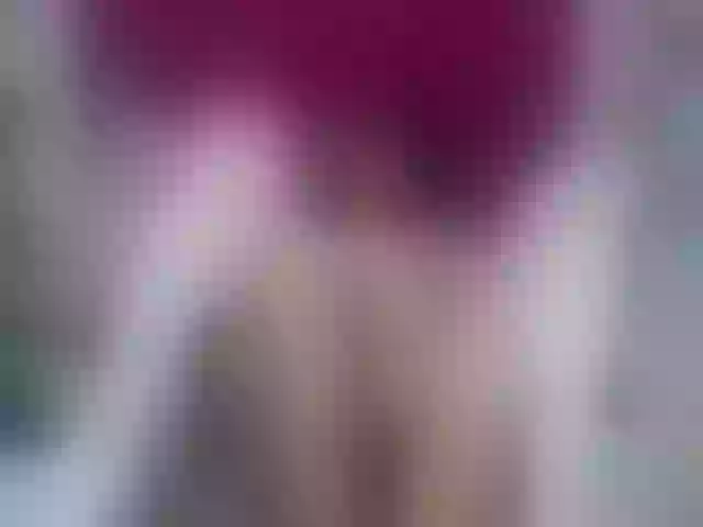 Live sex webcam photo for Pink_queenn #261321442