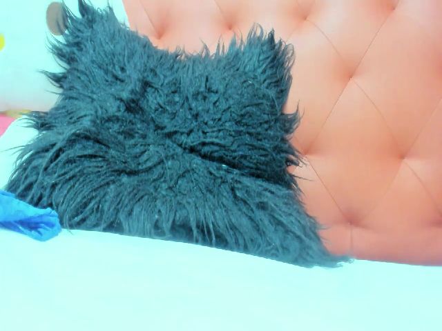 Live sex webcam photo for Magic_kendra #265235890