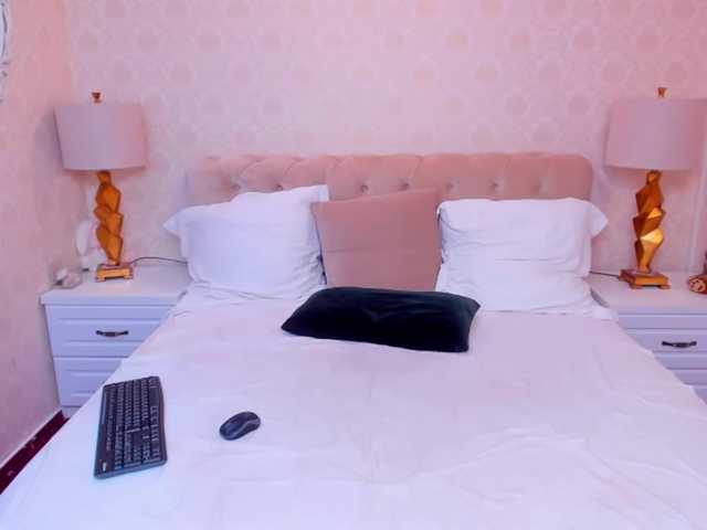 Live sex webcam photo for LidyaBelmont #240973856