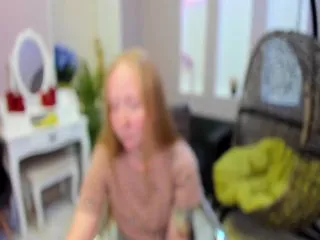 Live sex webcam photo for StunningKelly #251976840