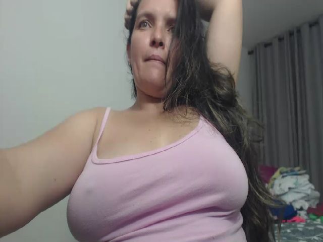 Live sex webcam photo for squirtx_hott #254962789