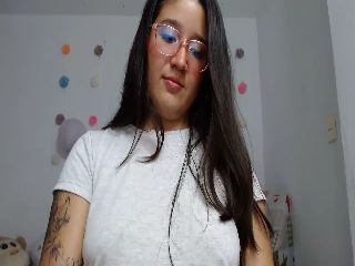 Live sex webcam photo for Em_aa #251763255