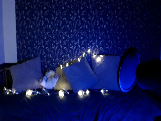 Live sex webcam photo for Meowny #265159981