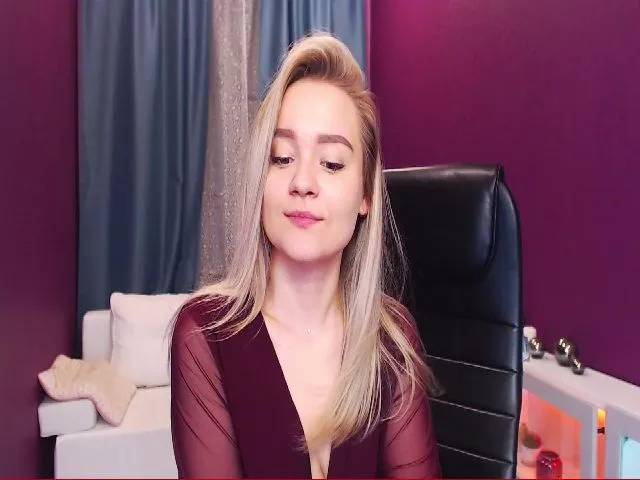 Live sex webcam photo for Kara_Smith #254643725