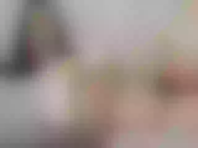 Live sex webcam photo for LittlePeach_ #264606914
