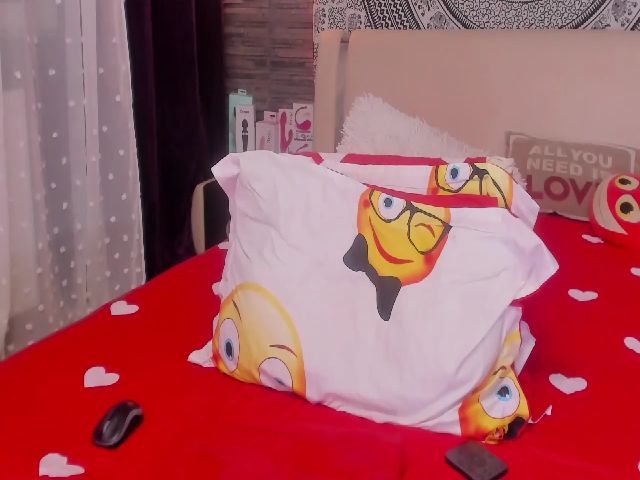 Live sex webcam photo for Hotschocolate #257110766